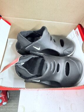 Nike sunray protect 3 sandals toodler NWT